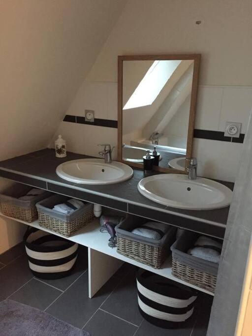 Duplex, Proche Commerces Et Saint-Malo